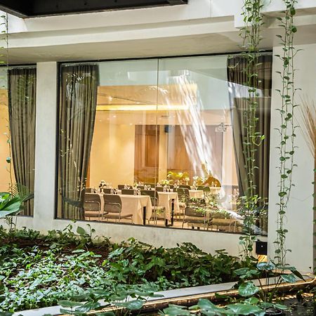 Baitong Hotel & Resort Phnom Penh Dış mekan fotoğraf