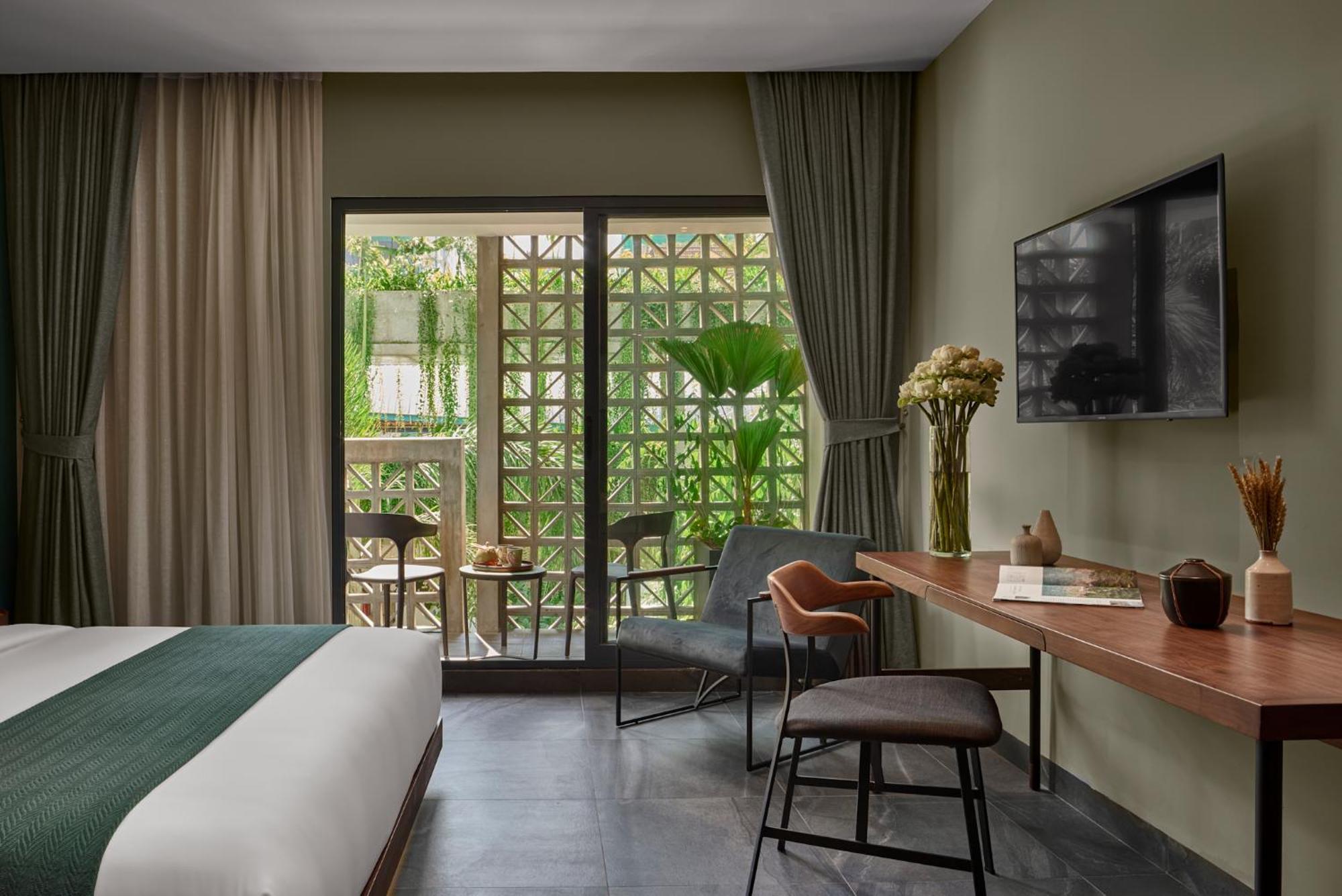 Baitong Hotel & Resort Phnom Penh Dış mekan fotoğraf
